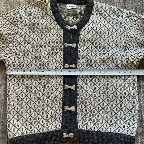 Vintage L.L. Bean Made in Norway Nordic Clasp Wool Cardigan Sweater, M - Picture 3 of 6